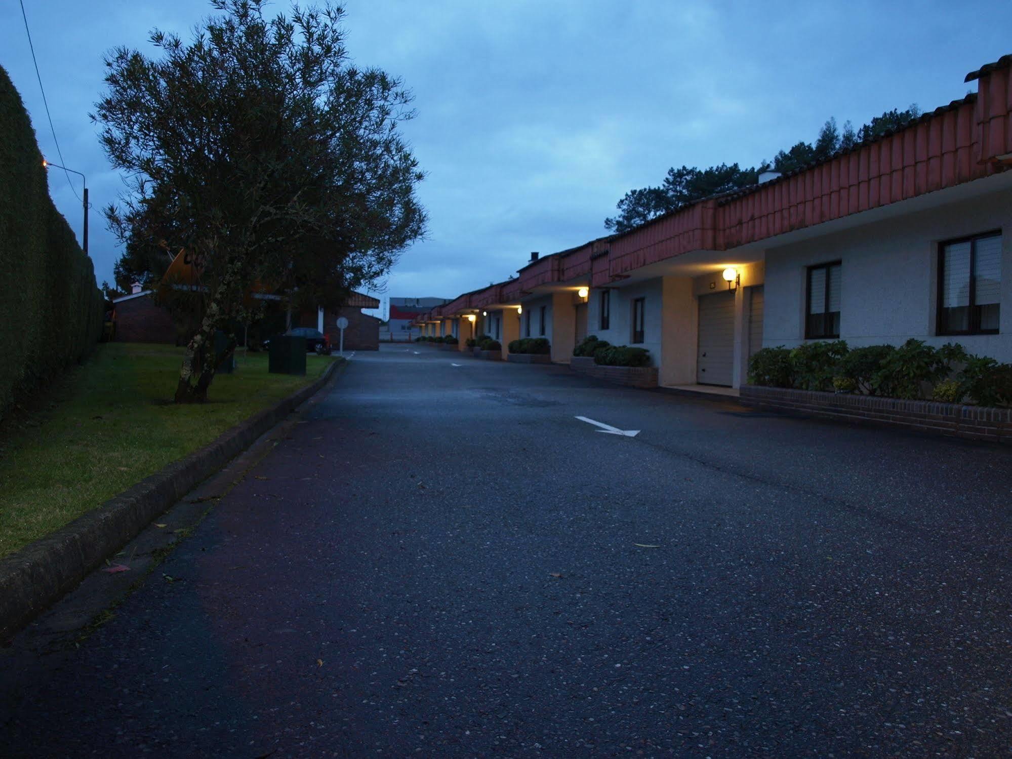 Motel Aeropuerto Vigo Extérieur photo